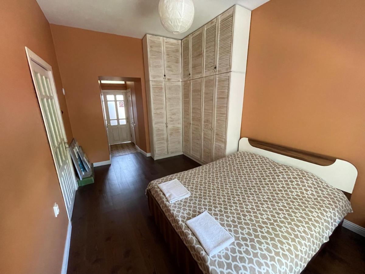 Old Lviv Apartment Экстерьер фото